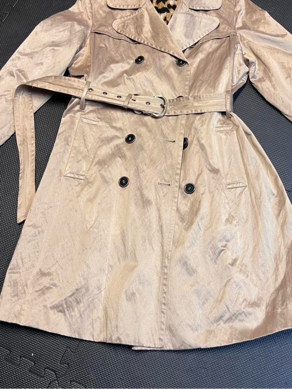 Women’s vintage shimmer crinkly Taupe Trench Coat with Belt size L